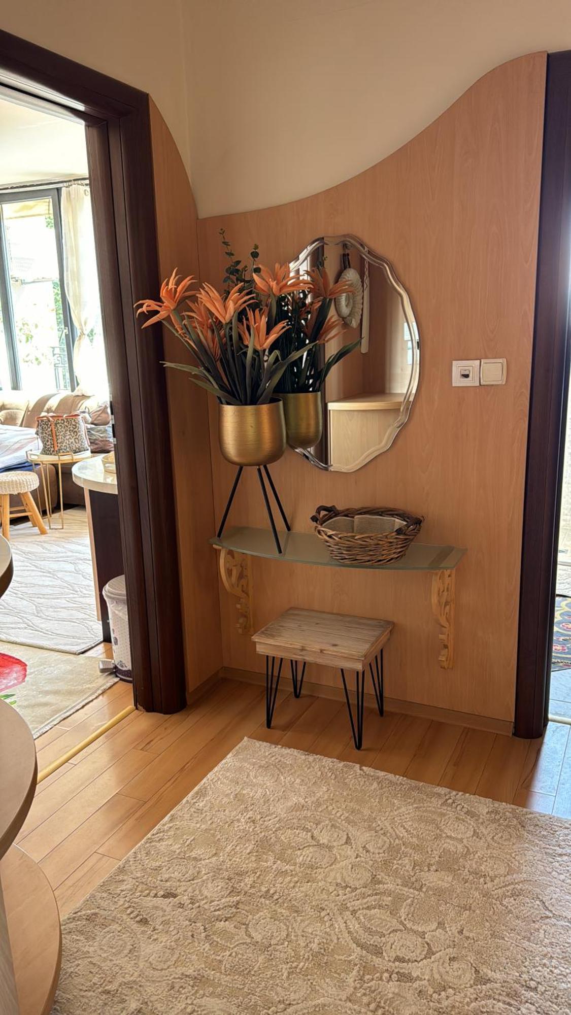 Downtown Central Apartment With Working Kitchen, City Views & Free Parking Καζανλούκ Εξωτερικό φωτογραφία