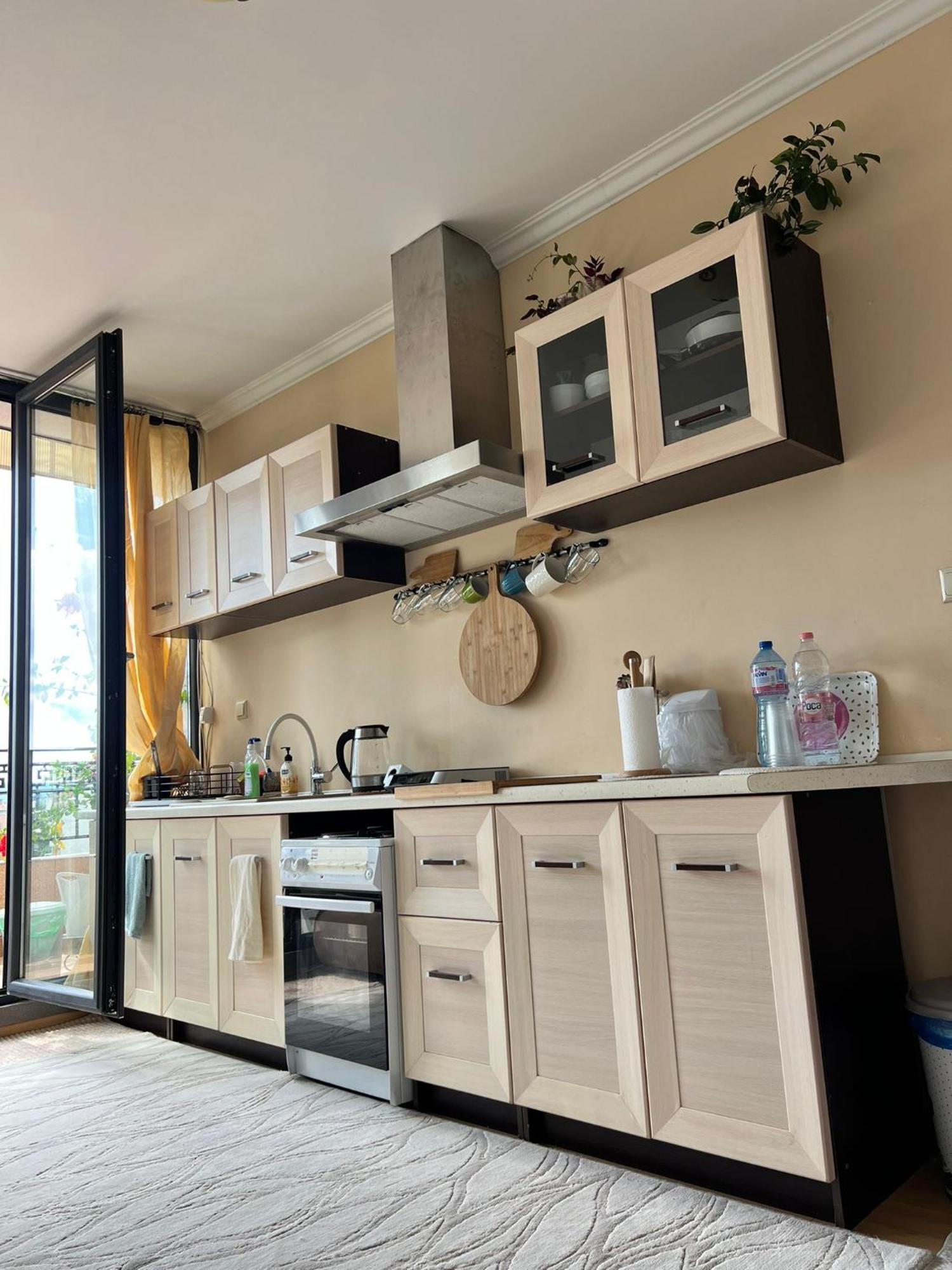 Downtown Central Apartment With Working Kitchen, City Views & Free Parking Καζανλούκ Εξωτερικό φωτογραφία